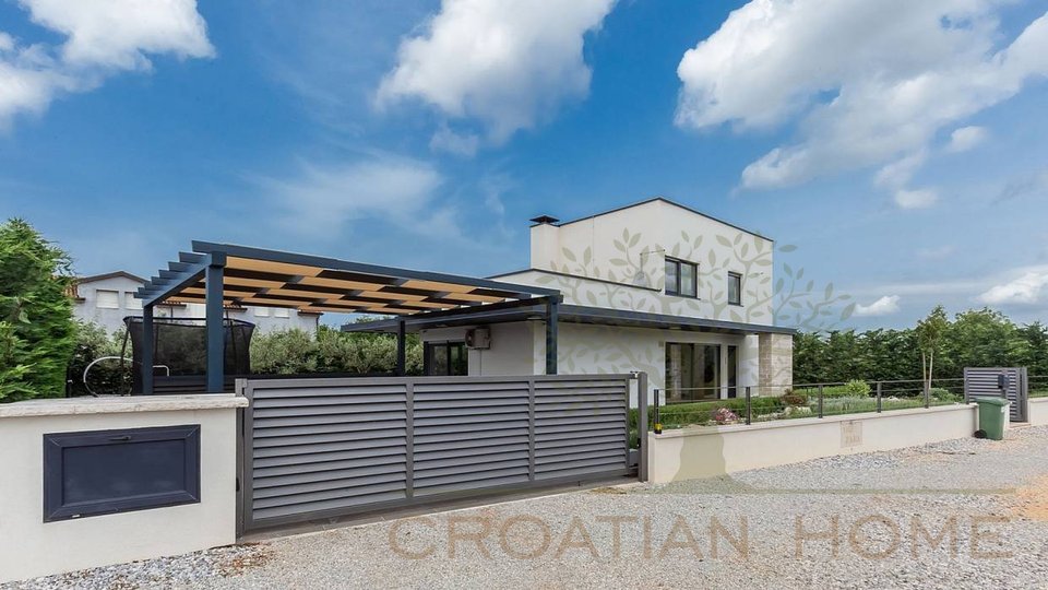House, 250 m2, For Sale, Višnjan
