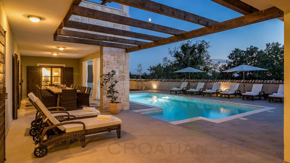 Villa mit Pool komplett ausgestattet - ideal auch zur Vermietung