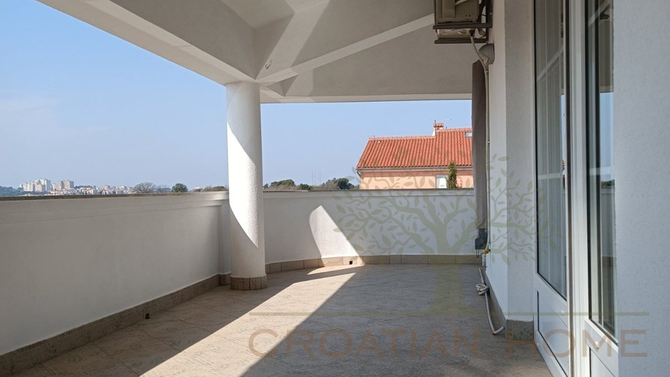 House, 430 m2, For Sale, Pula