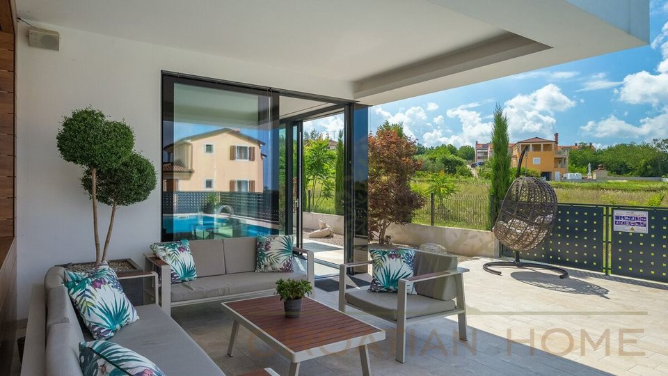 Luxus Villa mit Pool, Wellness-Berreich und Meerblick - ideal auch als Vermietungsgeschäft