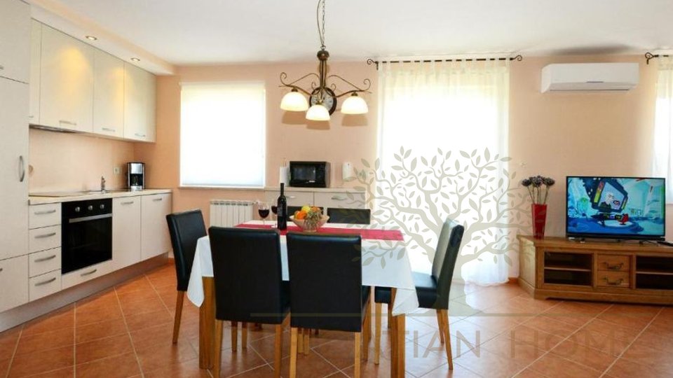 House, 113 m2, For Sale, Poreč