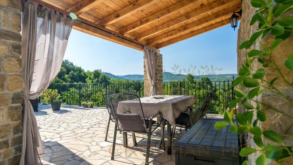 Istrisches Steinhaus mit Pool und wunderschönem Panoramablick