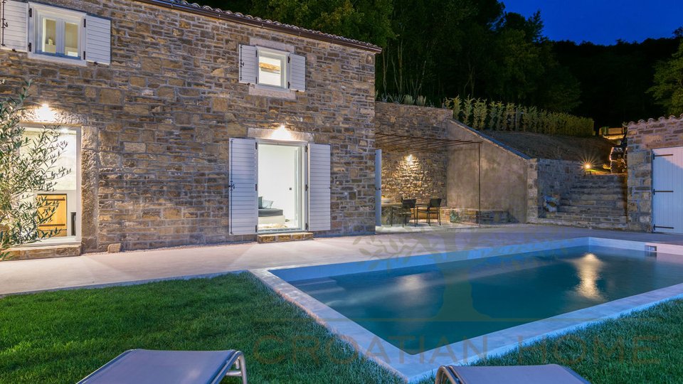 Kernsaniertes design Steinhaus mit Pool und Heizung in wunderschöner Lage