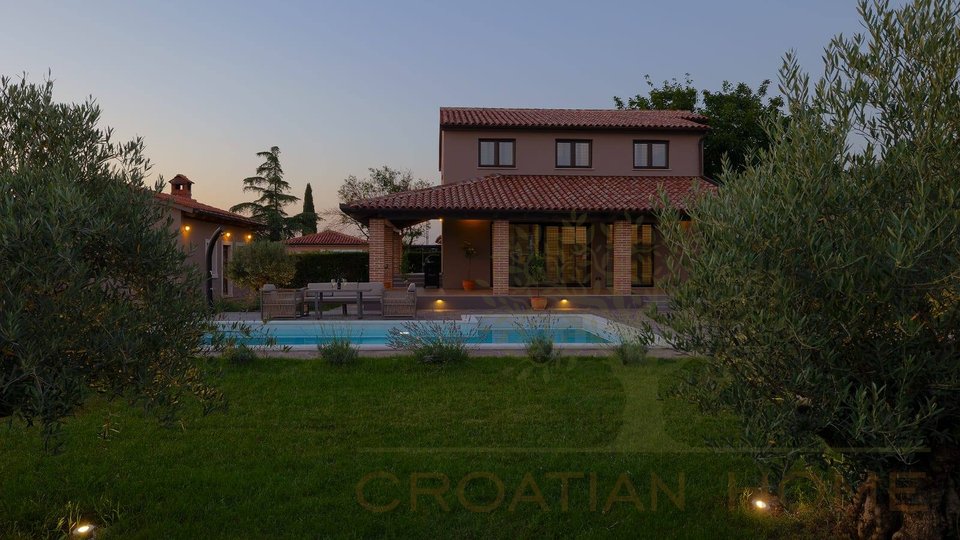 House, 287 m2, For Sale, Pula