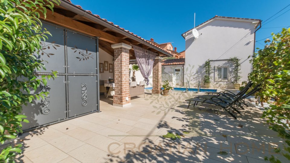 House, 117 m2, For Sale, Kaštelir
