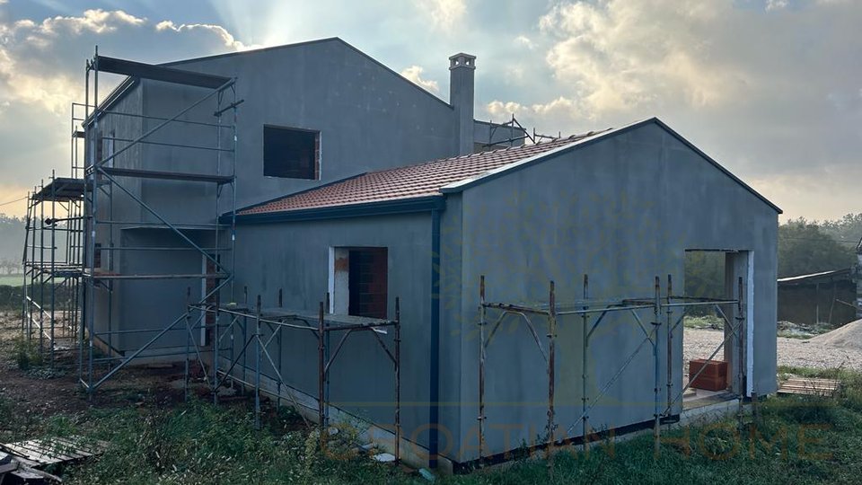House, 230 m2, For Sale, Grožnjan