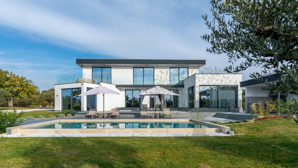 House, 380 m2, For Sale, Kaštelir
