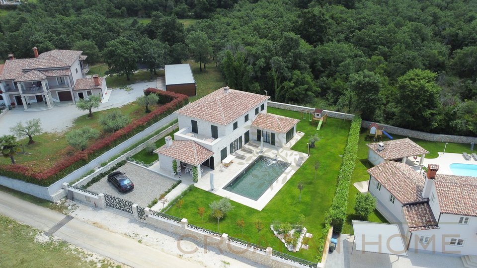 House, 300 m2, For Sale, Višnjan
