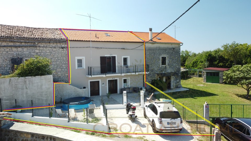 Altes Steinhaus in idylischem Dorf in einer der beliebtesten Gegenden Istriens nur 4 km vom Meer