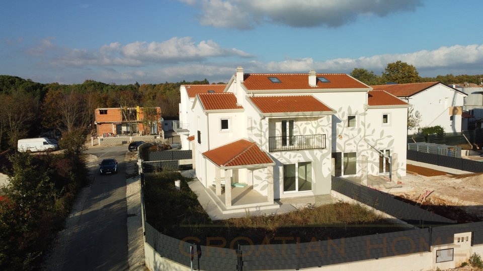 House, 168 m2, For Sale, Poreč