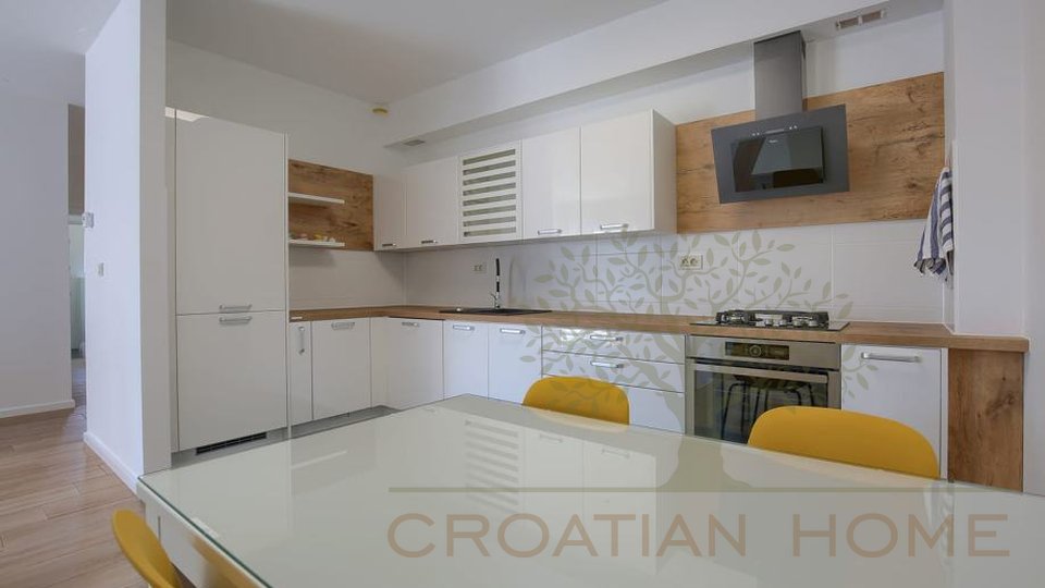 Apartment, 77 m2, For Sale, Pula