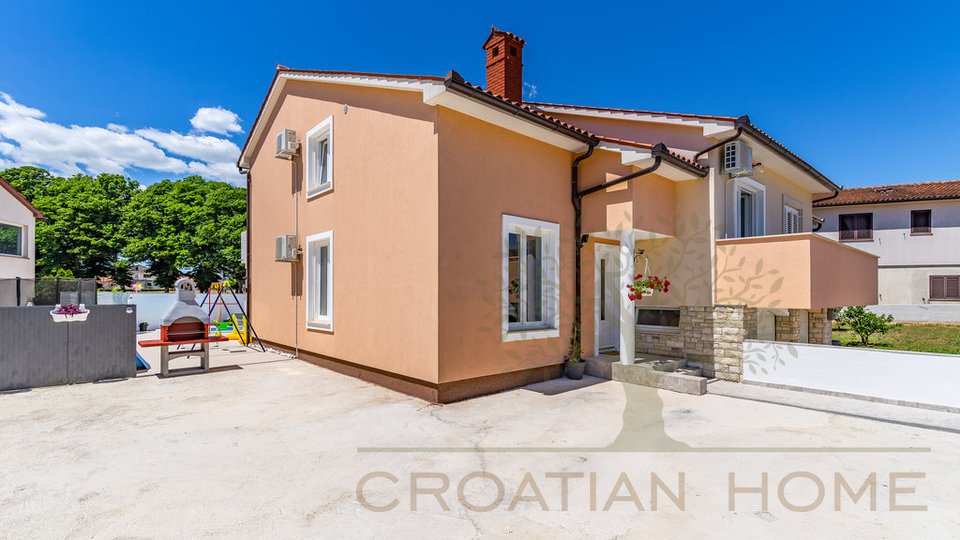 House, 157 m2, For Sale, Marčana