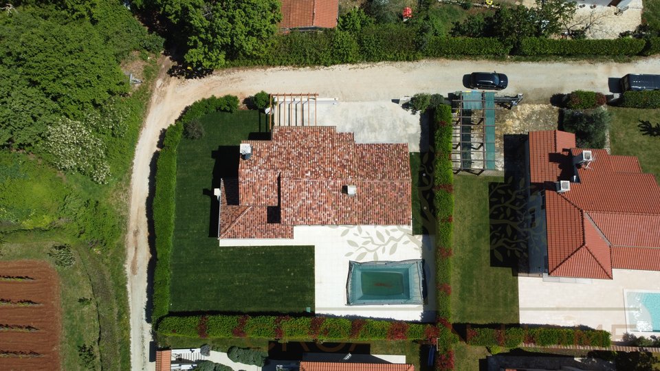 House, 198 m2, For Sale, Višnjan