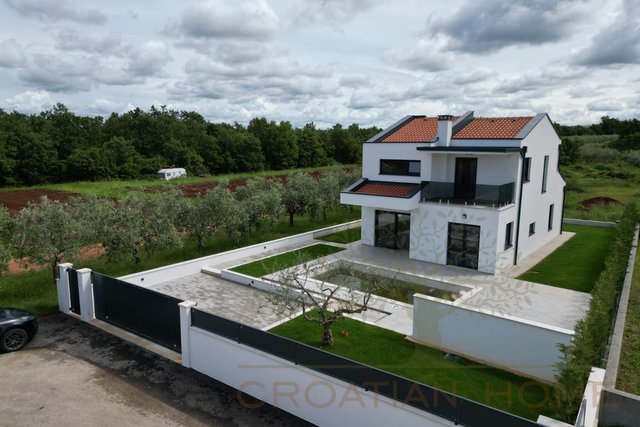 House, 140 m2, For Sale, Poreč