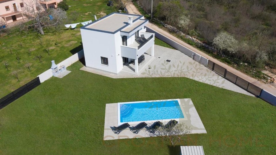 Top Gelegenheit - Neuwertiges Haus mit Pool zu einem sehr guten Preis!