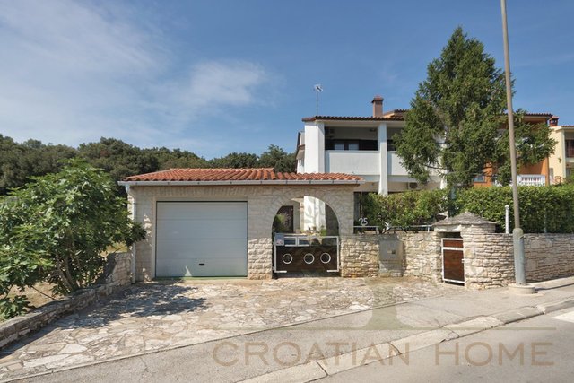 House, 200 m2, For Sale, Pula