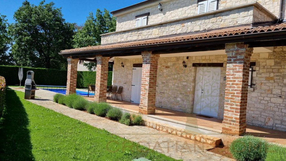 House, 172 m2, For Sale, Poreč