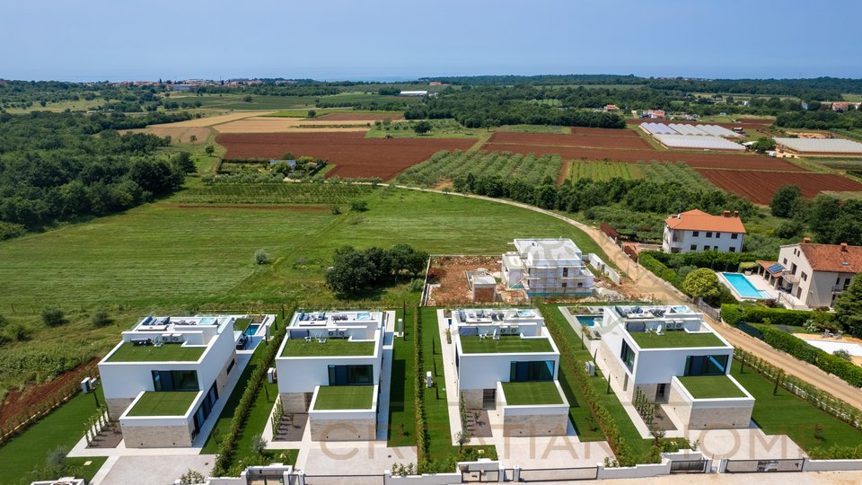 Voll ausgestattete und möblierte Villa mit Pool und Meerblick nur 2 km vom Meer