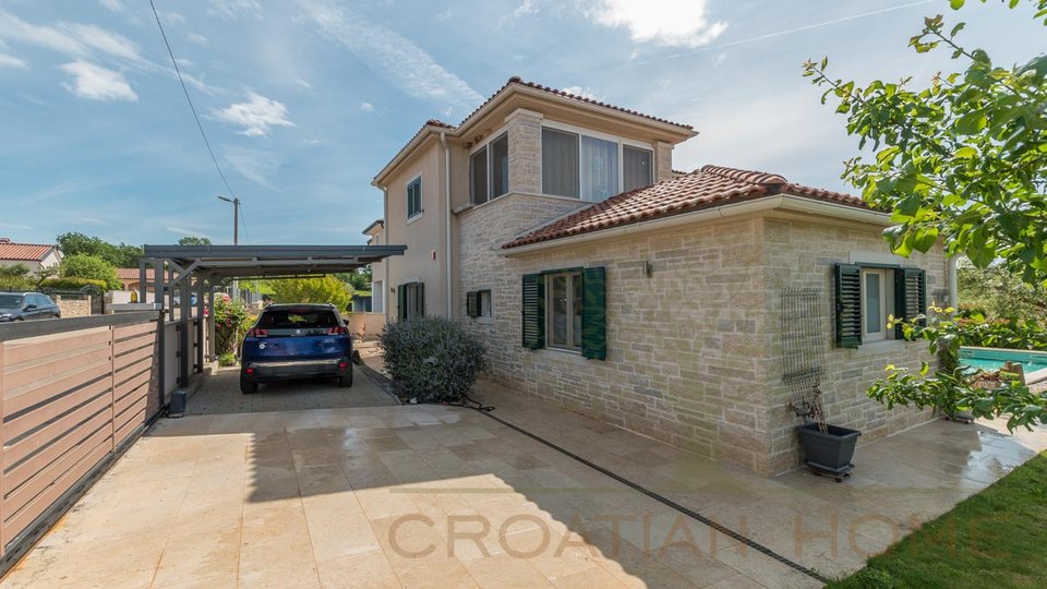 House, 138 m2, For Sale, Poreč