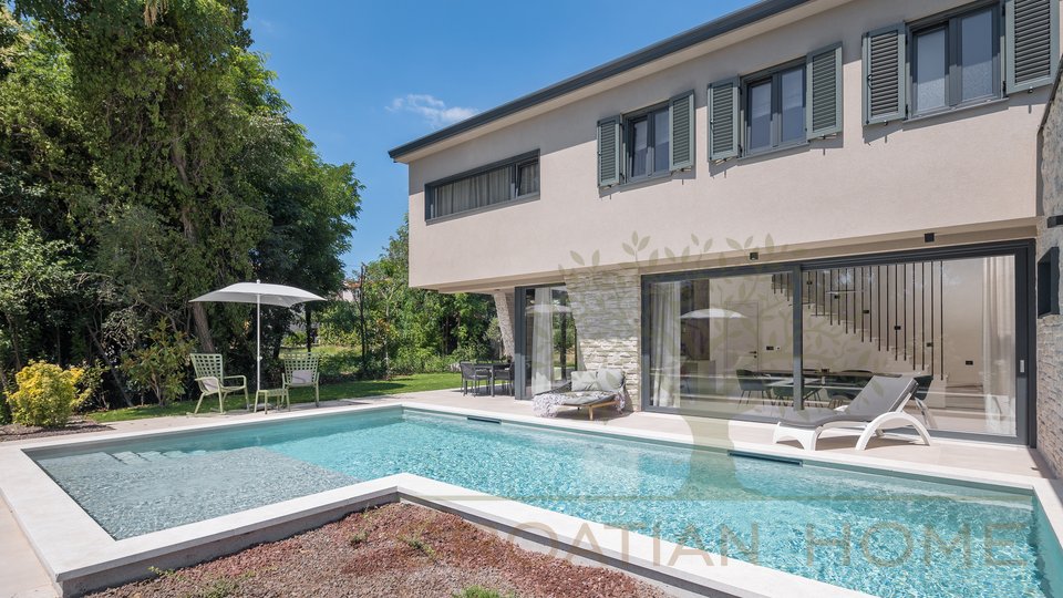 Komplett ausgesattete Villa mit Pool in Porec nahe zum schönsten Strand der Stadt