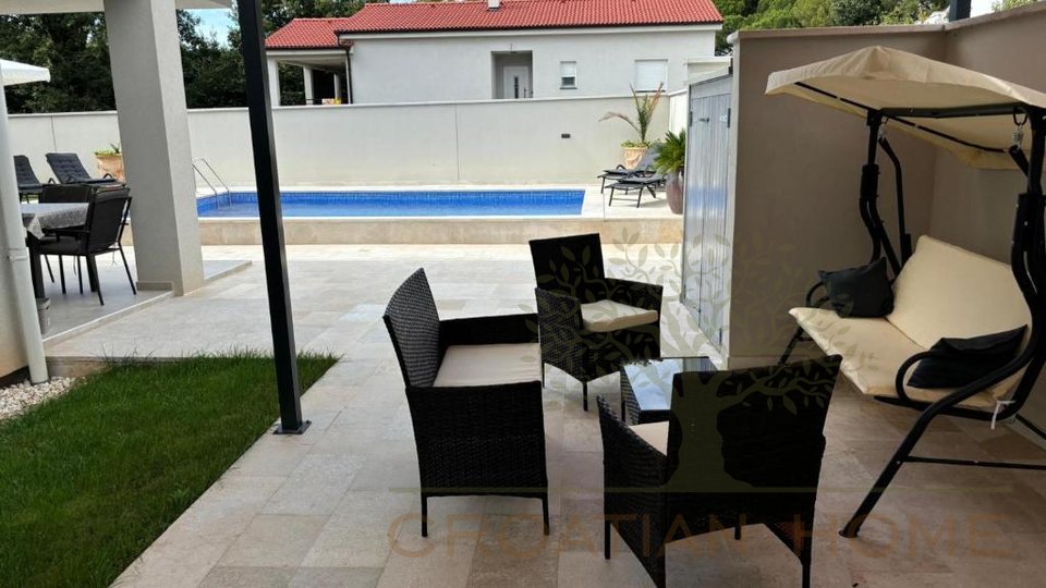 House, 170 m2, For Sale, Medulin - Pomer