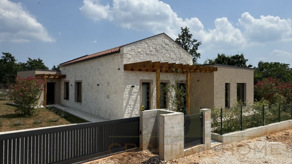 House, 173 m2, For Sale, Žminj