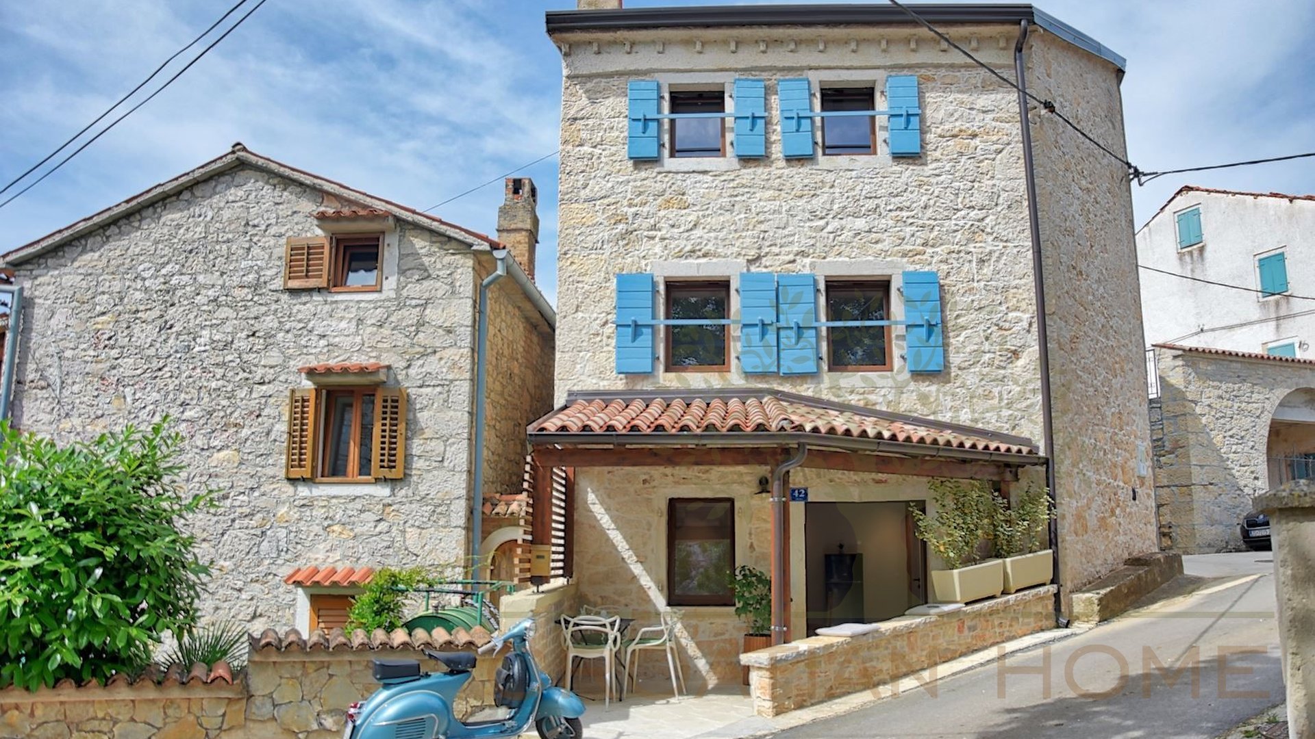 Kernsaniertes schönes Steinhaus mit 2 Schlafzimmer und 2 Badezimmer