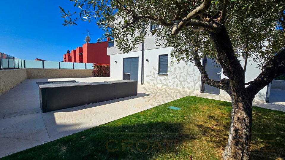 Kuća, 103 m2, Prodaja, Poreč