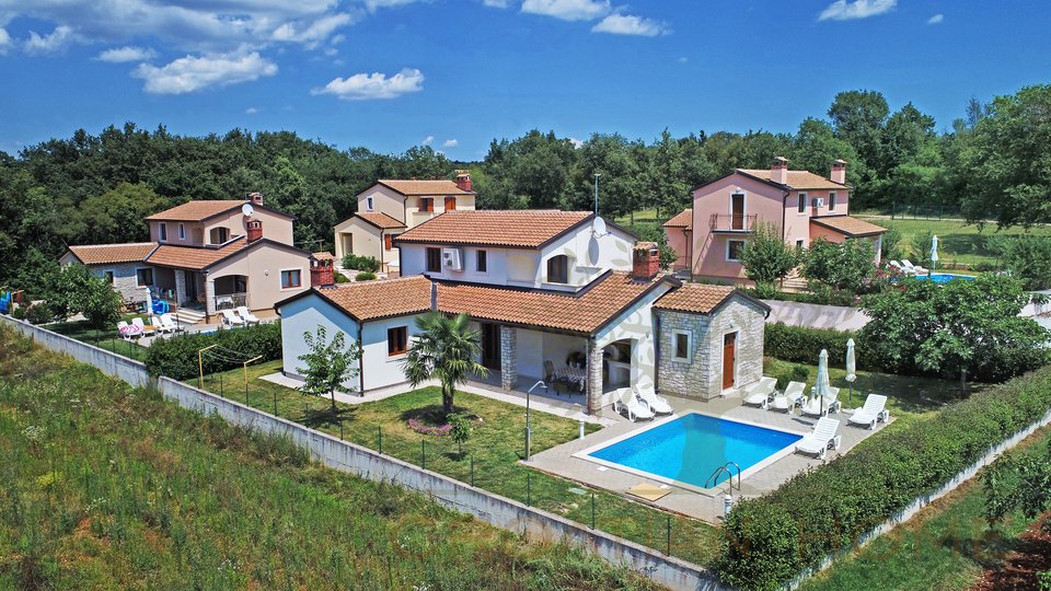 House, 140 m2, For Sale, Poreč