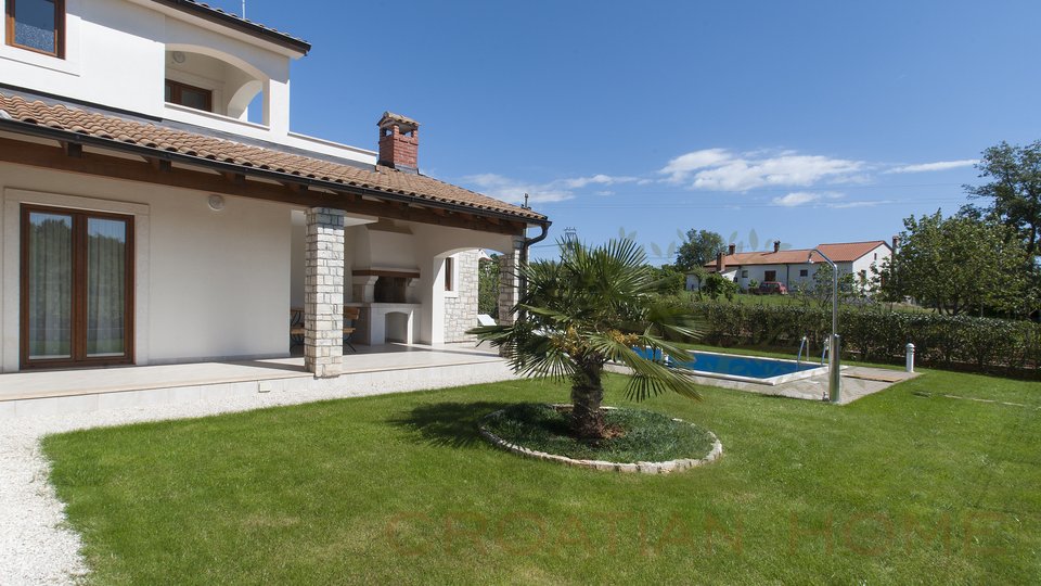 House, 140 m2, For Sale, Poreč