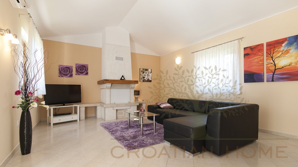 House, 140 m2, For Sale, Poreč