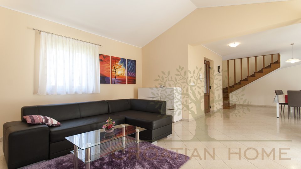 House, 140 m2, For Sale, Poreč