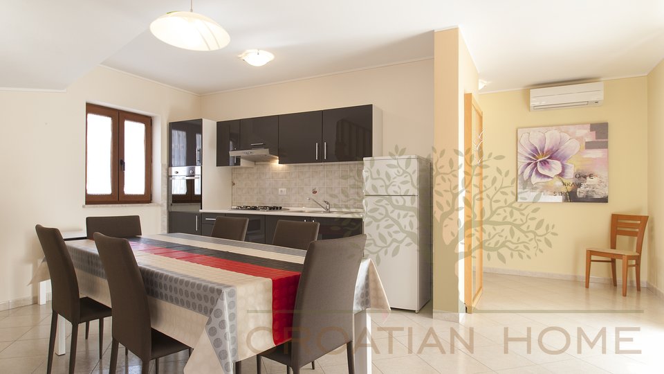 House, 140 m2, For Sale, Poreč