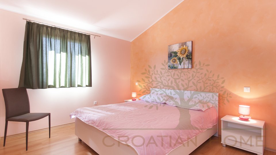 House, 140 m2, For Sale, Poreč