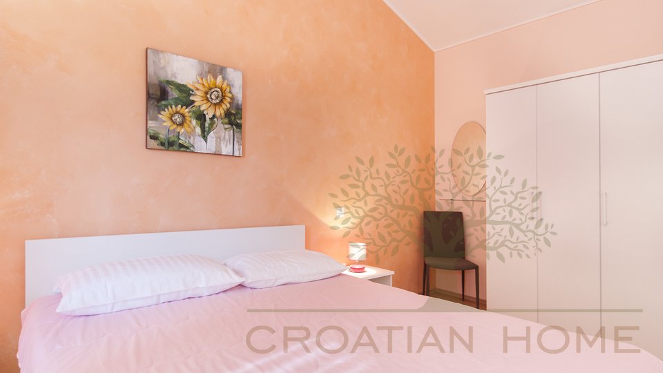 House, 140 m2, For Sale, Poreč
