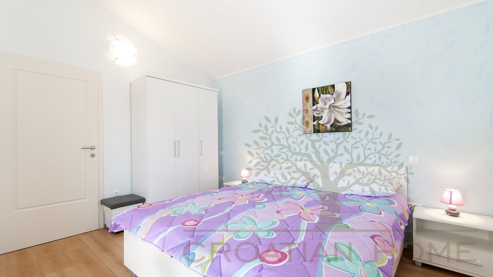 House, 140 m2, For Sale, Poreč