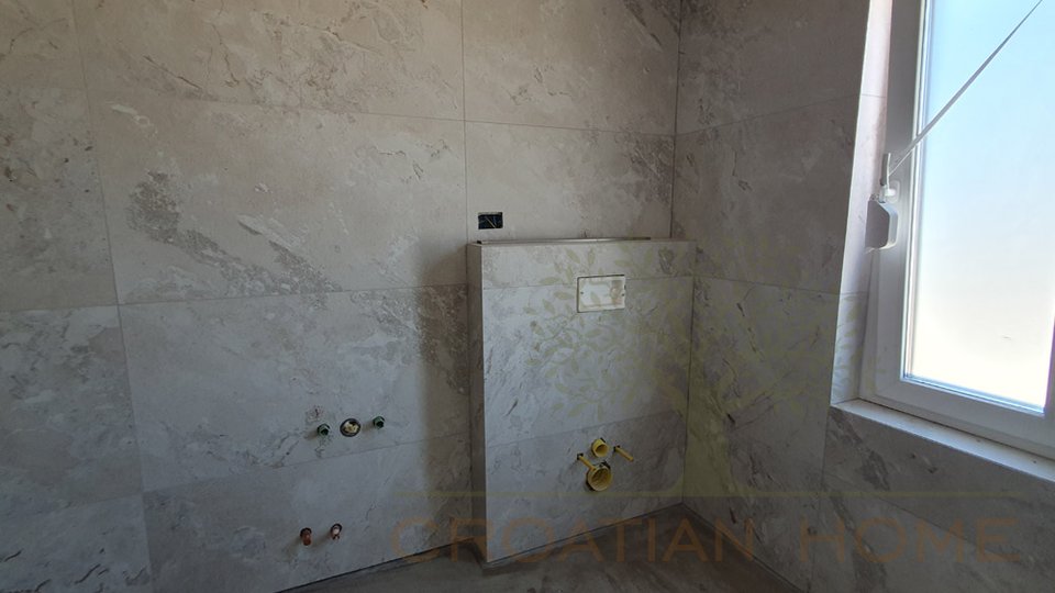 Mediterrane Villa mit Pool nur 7 km vom Meer in ruhiger Lage am Rande der Ortschaft