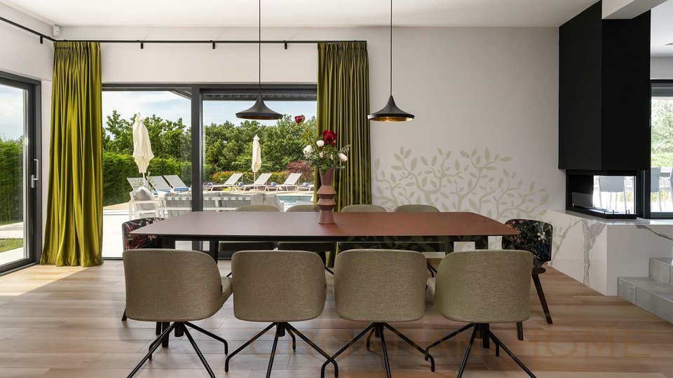 House, 290 m2, For Sale, Poreč