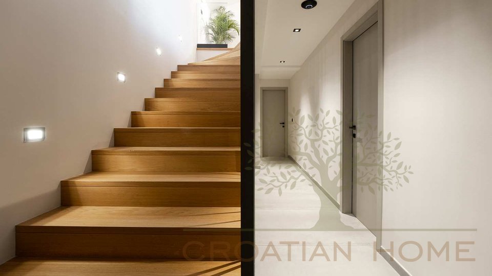 House, 290 m2, For Sale, Poreč