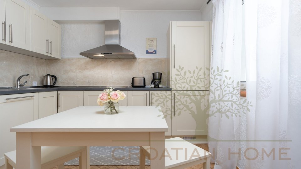 House, 206 m2, For Sale, Poreč