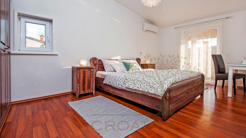 House, 206 m2, For Sale, Poreč