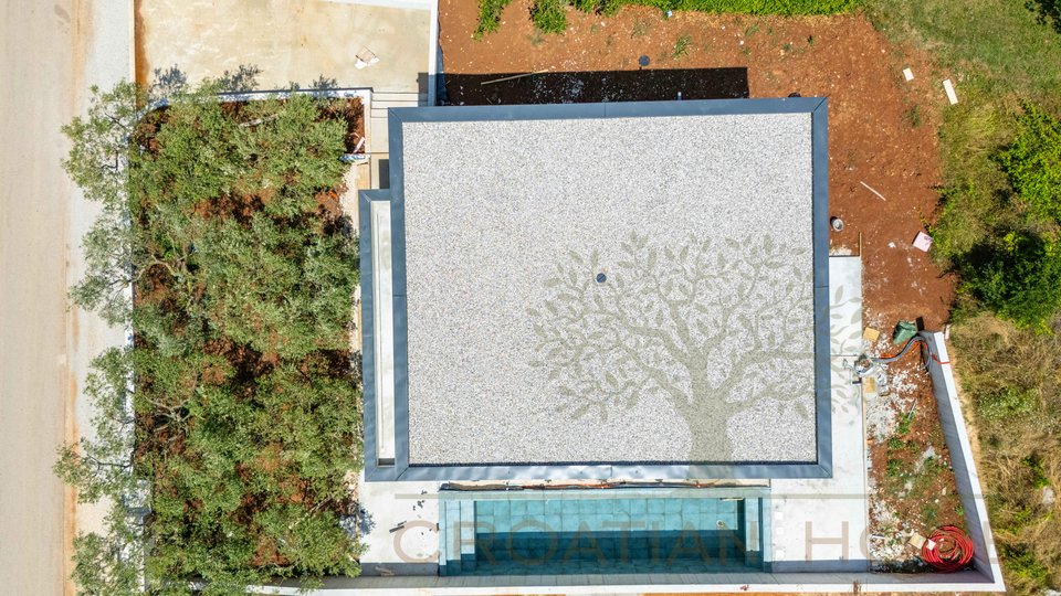 Neubau! Moderne Villa mit Pool nur 5 km von Porec und dem Meer