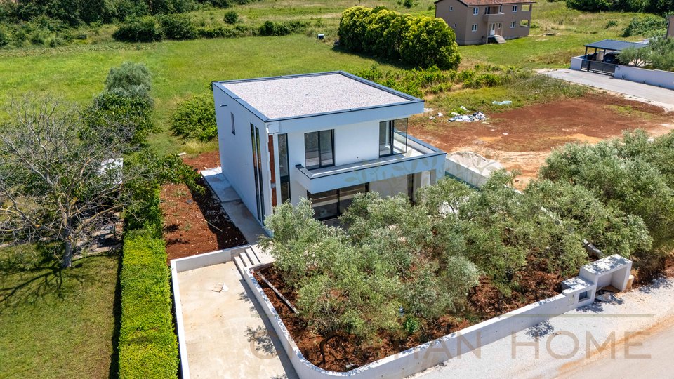 Neubau! Moderne Villa mit Pool nur 5 km von Porec und dem Meer