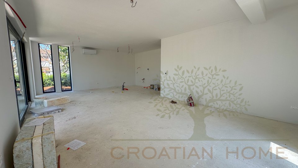 Neubau! Moderne Villa mit Pool nur 5 km von Porec und dem Meer