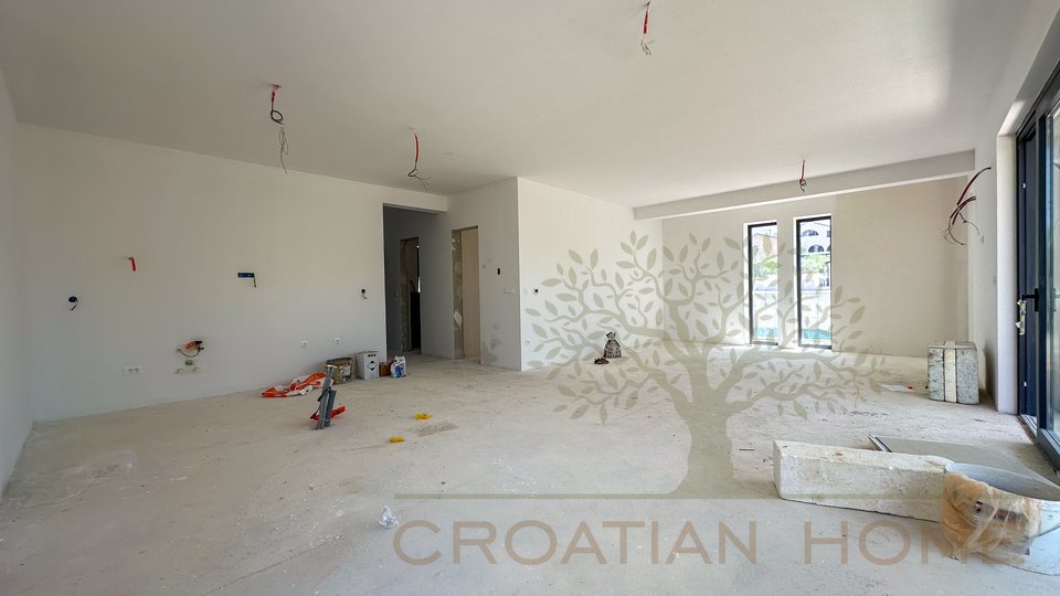 Neubau! Moderne Villa mit Pool nur 5 km von Porec und dem Meer