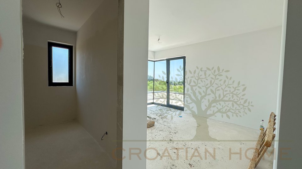 Neubau! Moderne Villa mit Pool nur 5 km von Porec und dem Meer