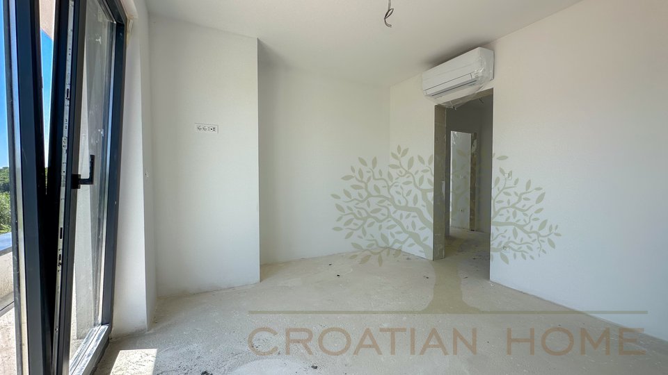 Neubau! Moderne Villa mit Pool nur 5 km von Porec und dem Meer