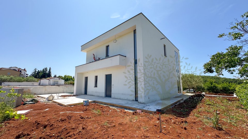 Neubau! Moderne Villa mit Pool nur 5 km von Porec und dem Meer