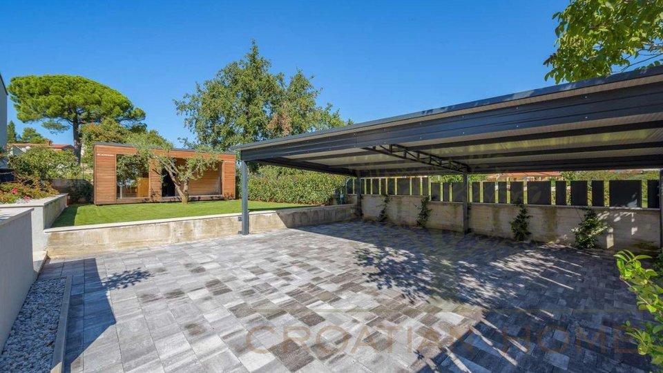 House, 234 m2, For Sale, Poreč
