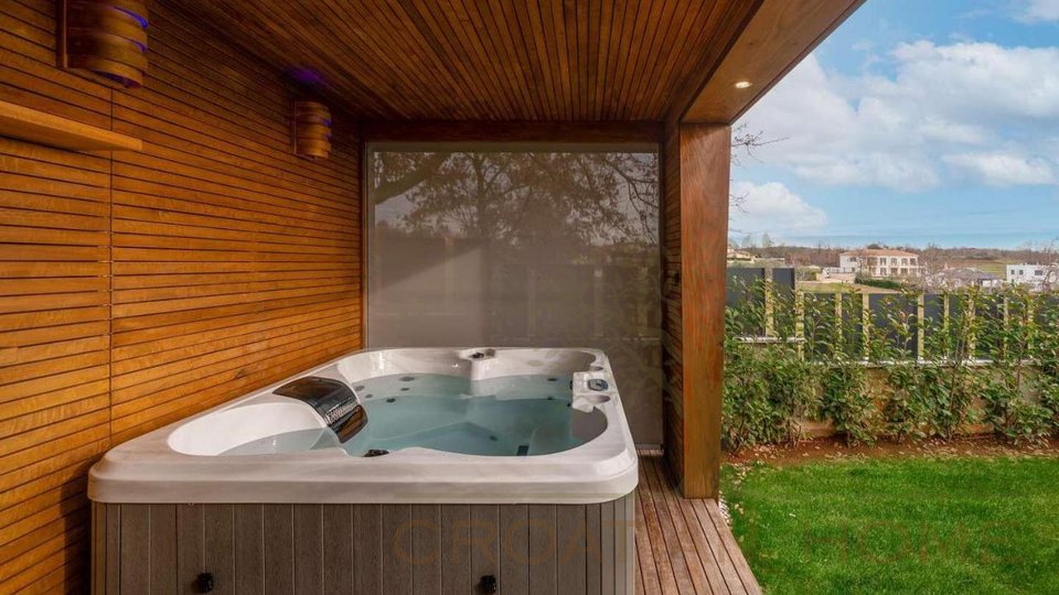 House, 234 m2, For Sale, Poreč